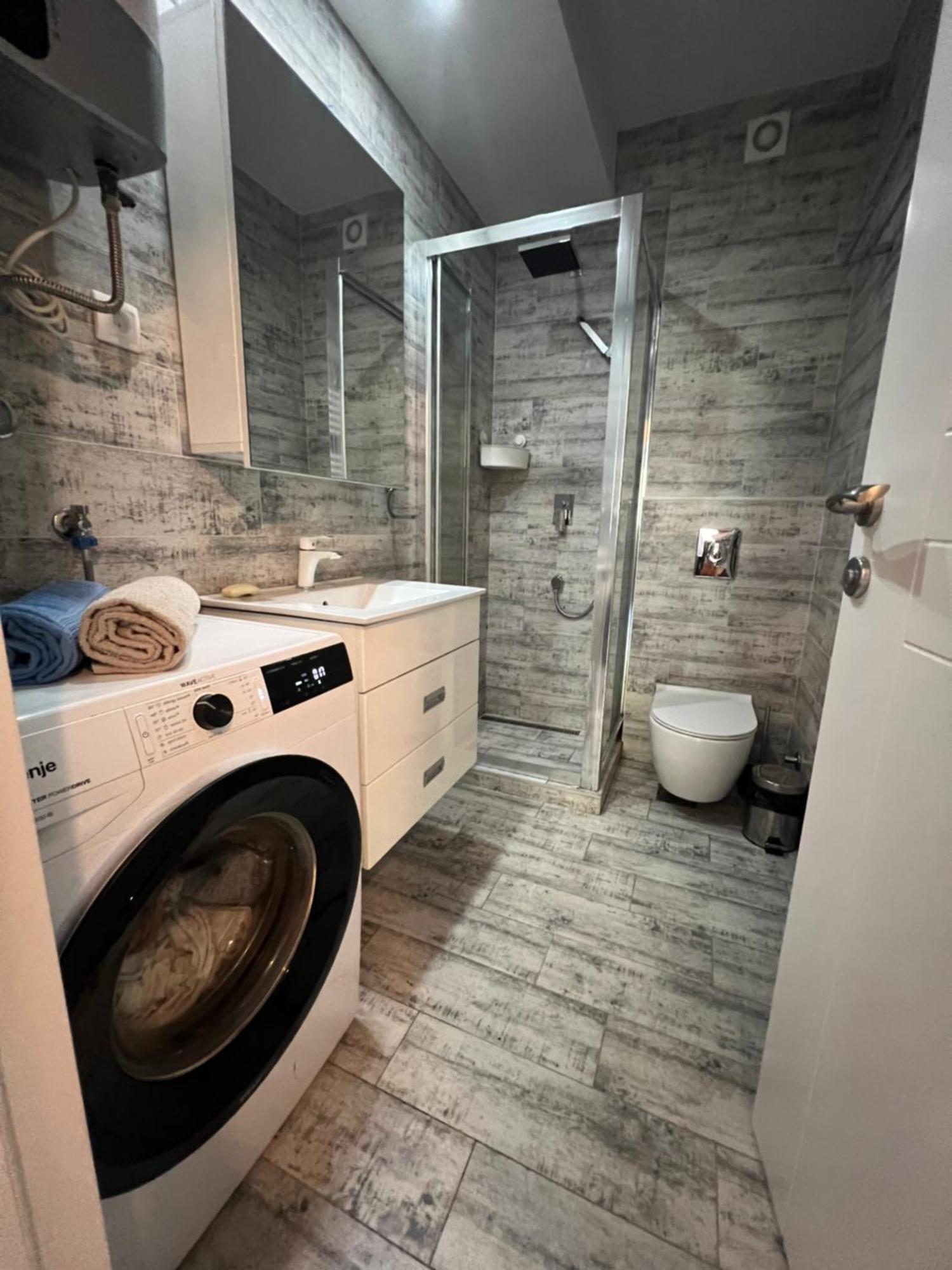Lux Apartment A&M Netflix Beograd Bagian luar foto